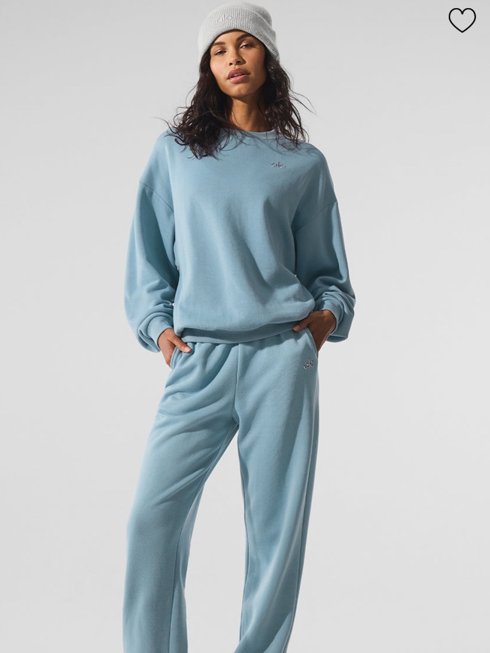 NWT ALO yoga sold out celestial blue accolade crewneck sweatshirt large